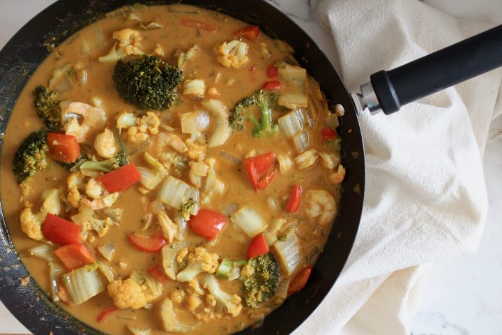 Skinny Red Peanut Curry in Wok